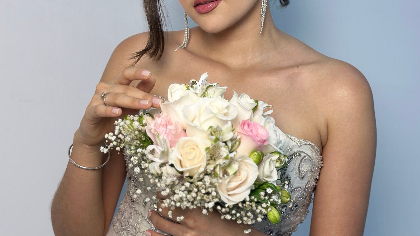 Yessica Andrea Correa Luna, maquilladora en Cabañitas, Bello